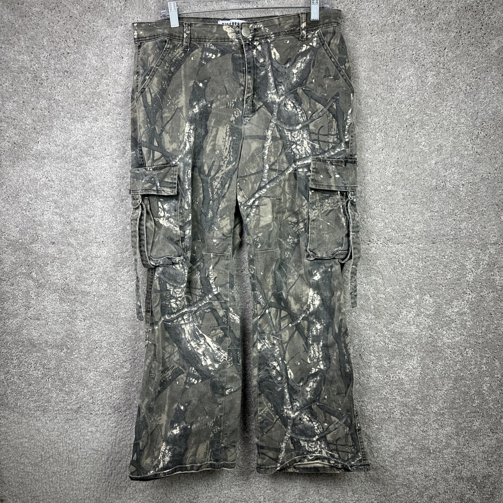 Disclosure Women's Cargo Pants Camo Outdoor Workwear‎ Size 13/31